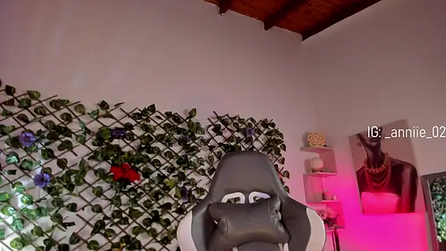 annie barozzi online show from March 1, 4:44 pm