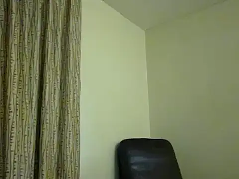 daddysgirlxxxxx online show from February 16, 9:27 pm