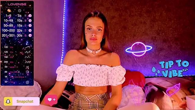 madina taher online show from January 26, 8:45 pm