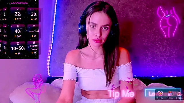 madina taher online show from March 15, 10:38 pm