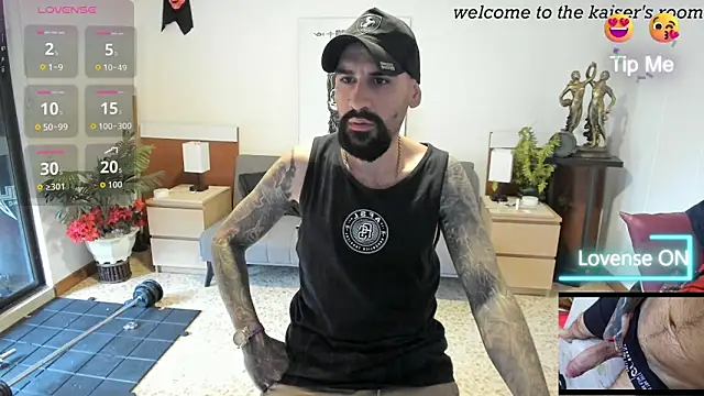 kaiser679  online show from April 8, 1:55 pm