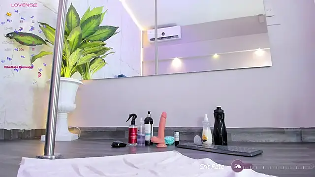 SaraFerrerx online show from March 8, 2:55 am