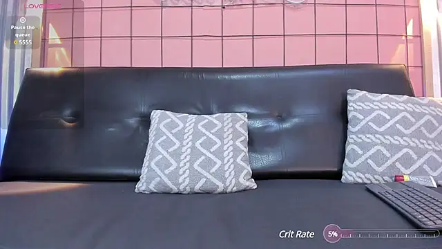 mensia hernandz online show from February 26, 4:35 pm