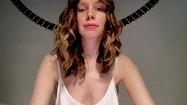 Nikki Mimimi online show from January 3, 10:09 am