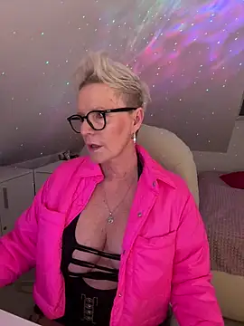 German Milf online show from April 15, 12:56 pm
