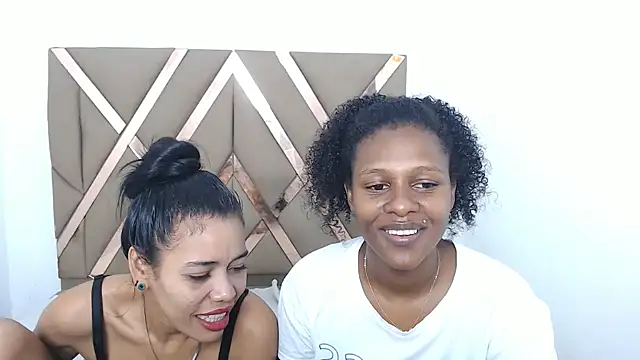 lizeth keilyn online show from April 12, 4:12 pm