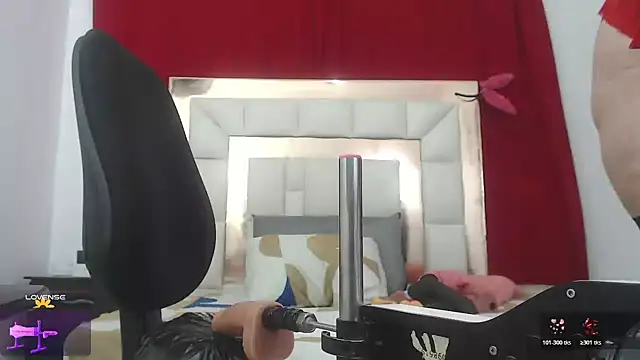 Snapshot of candyrojas chatting on February 18, 7:59 am candyrojas online show from February 18, 7:59 am