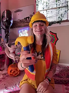 Cutiepiespanks online show from October 27, 8:35 pm