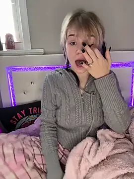 Cutiepiespanks online show from February 12, 9:43 pm