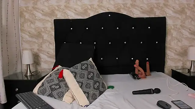 Keira Lennox online show from October 10, 11:42 am