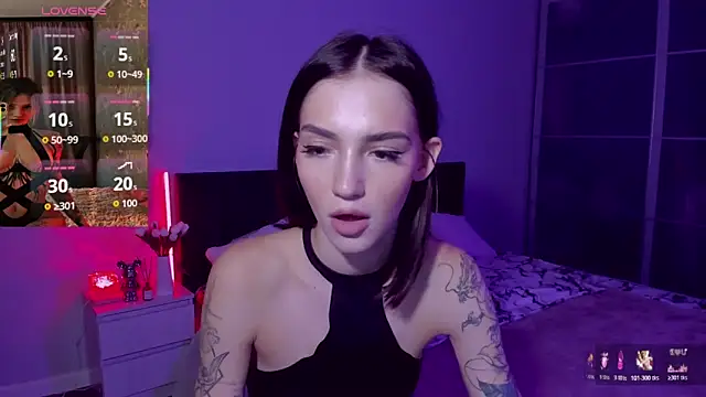 SophieCatty online show from December 4, 3:43 pm