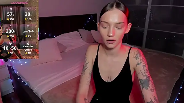 SophieCatty online show from May 14, 3:52 pm