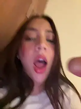 Snapshot of marcimaa chatting on December 19, 2:34 am marcimaa online show from December 19, 2:34 am