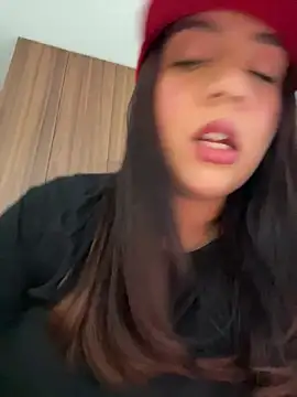 Snapshot of marcimaa chatting on January 19, 6:43 pm marcimaa online show from January 19, 6:43 pm