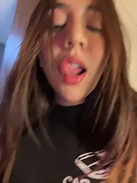 Snapshot of marcimaa chatting on February 22, 6:28 am marcimaa online show from February 22, 6:28 am