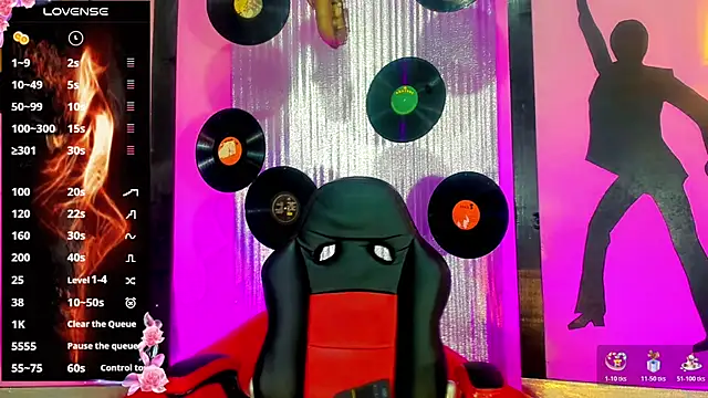 nickyminach  online show from October 17, 7:16 pm