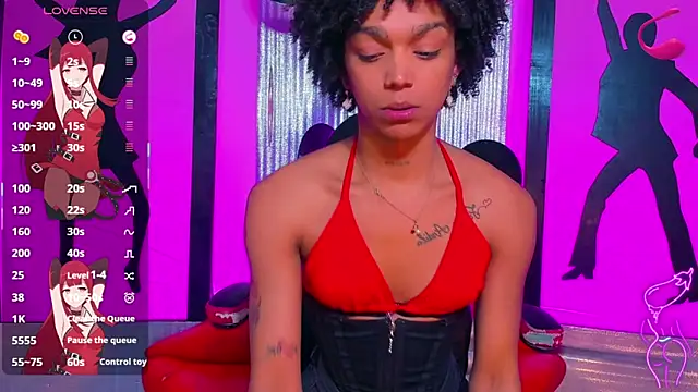 nickyminach  online show from April 15, 7:32 pm