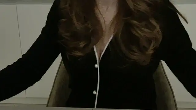 amara 2022 online show from November 1, 5:15 pm