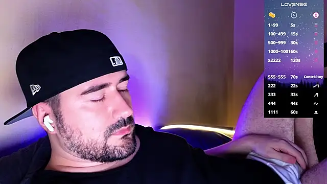 Snapshot of DominantTheo chatting on February 26, 3:10 am DominantTheo online show from February 26, 3:10 am