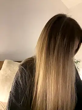 Eva Ryen online show from October 4, 4:49 pm