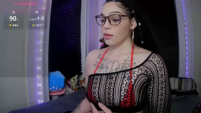 sapphirestorm8 online show from January 7, 2:36 am