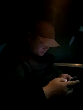 S00 online show from December 1, 11:36 pm