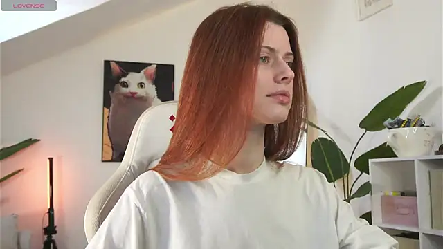 doll lesli online show from February 28, 1:01 pm