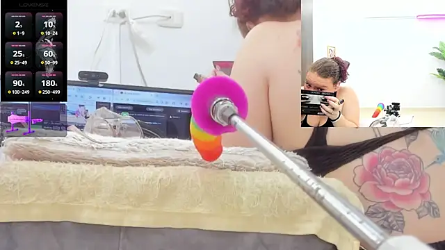 Paulina Davis  online show from January 17, 11:08 pm