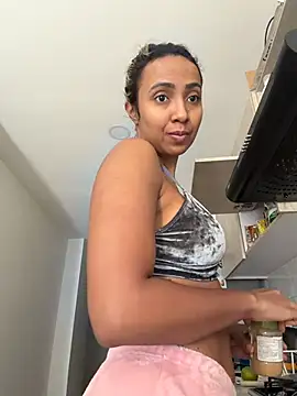 Victoriasant online show from April 4, 6:49 pm