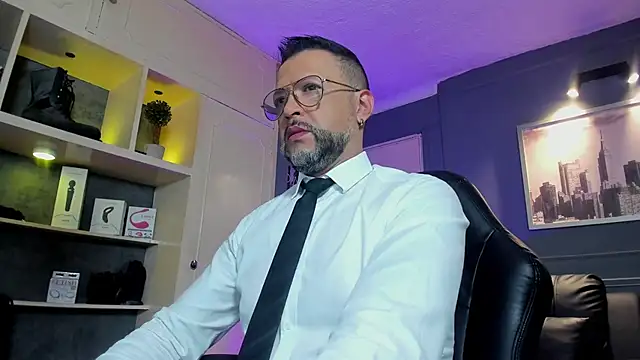 MrFrank tattoo online show from February 17, 11:18 am