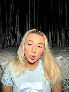 Strongqueen online show from November 8, 8:07 pm