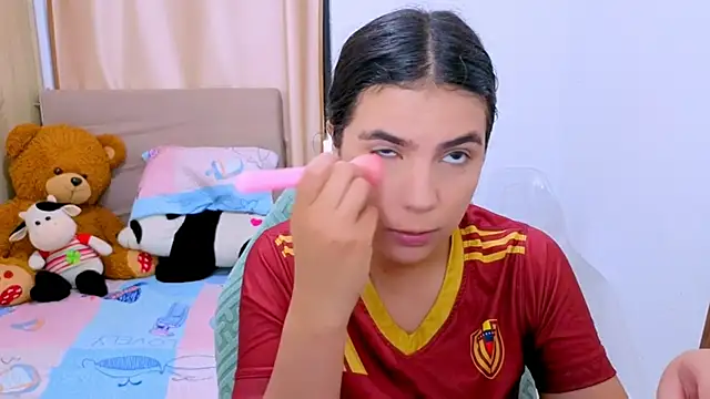  elenna online show from February 6, 6:11 pm