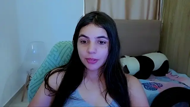 Snapshot of _elenna chatting on June 21, 5:48 pm elenna online show from June 21, 5:48 pm
