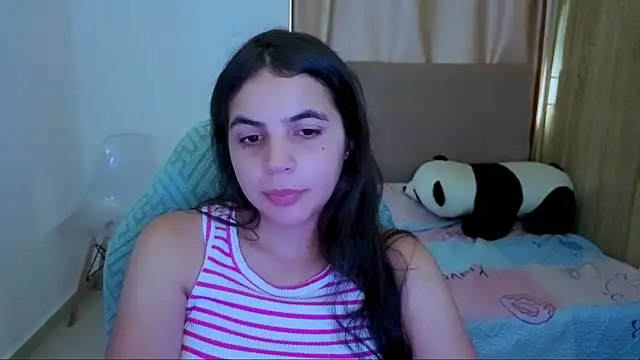 Snapshot of _elenna chatting on July 8, 6:12 pm elenna online show from July 8, 6:12 pm
