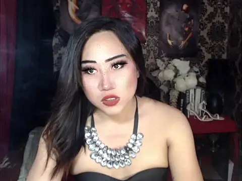 Snapshot of BlackAlison chatting on May 9, 5:12 am BlackAlison online show from May 9, 5:12 am
