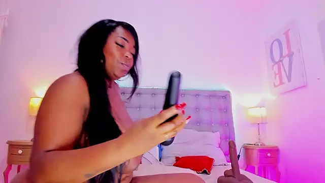 laqquishax online show from January 4, 5:27 am