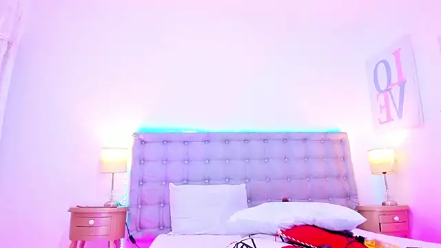 laqquishax online show from March 2, 7:12 pm