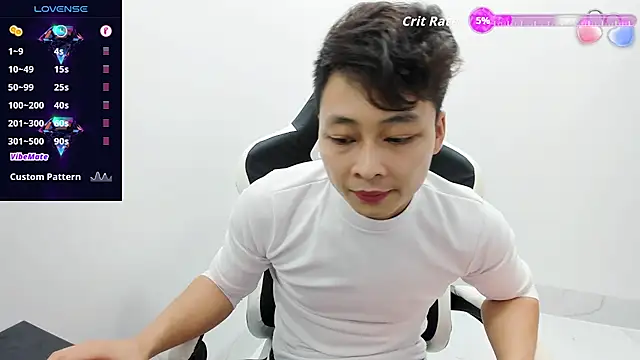 Snapshot of Naughty--asian chatting on February 8, 4:05 am Naughty--asian online show from February 8, 4:05 am