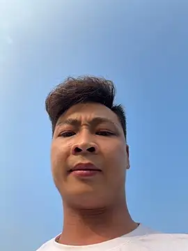 Snapshot of Naughty--asian chatting on March 1, 9:22 am Naughty--asian online show from March 1, 9:22 am