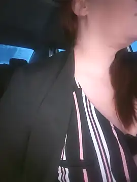 Snapshot of BBWQUEENBEEE chatting on February 11, 2:13 pm BBWQUEENBEEE online show from February 11, 2:13 pm