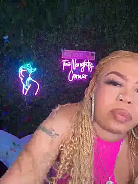 ThickAssRena online show from May 21, 10:06 pm