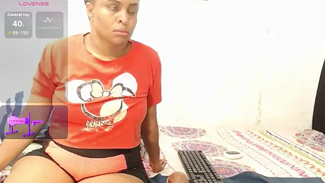 Snapshot of Kattara_Becky_ chatting on July 6, 1:46 am Kattara Becky online show from July 6, 1:46 am