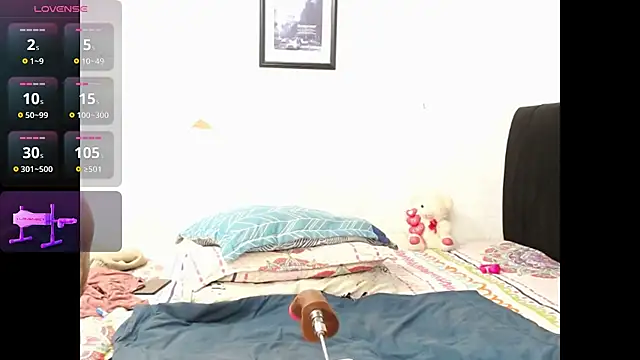 Snapshot of Kattara_Becky_ chatting on July 9, 3:21 am Kattara Becky online show from July 9, 3:21 am