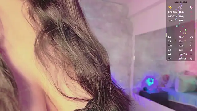 emmajohnss online show from April 8, 3:50 am