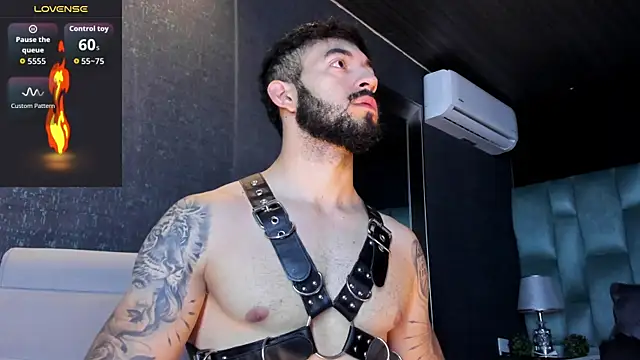 MarkWalker   online show from April 7, 9:54 am