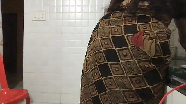 Snapshot of Riyasingh9 chatting on February 3, 12:25 pm Riyasingh9 online show from February 3, 12:25 pm