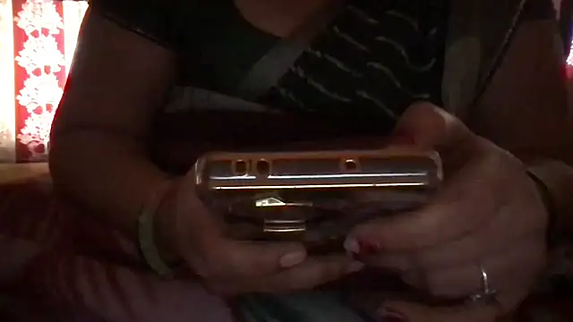 Snapshot of Riyasingh9 chatting on September 20, 3:18 am Riyasingh9 online show from September 20, 3:18 am