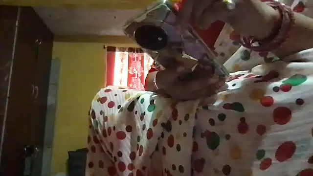 Snapshot of Riyasingh9 chatting on November 3, 3:41 am Riyasingh9 online show from November 3, 3:41 am