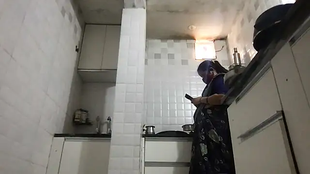 Riyasingh9 online show from March 7, 4:53 am