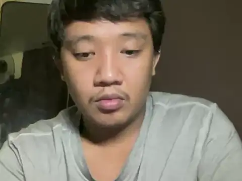 ur satisfaction online show from March 31, 10:10 pm